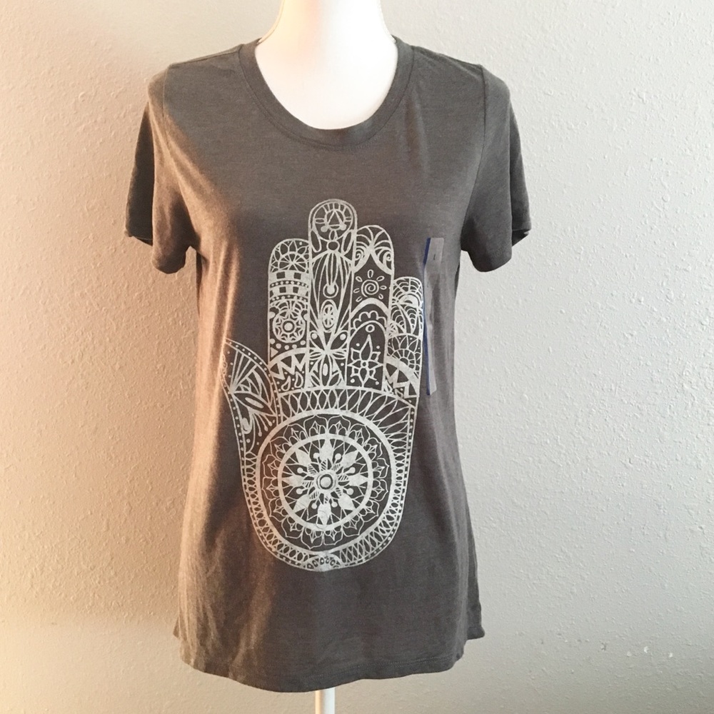 NWT Hamsa Hand T Shirt Gray Size Large ZOE + LIV